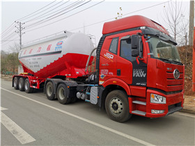 程力牌粉粒物料運(yùn)車半掛車